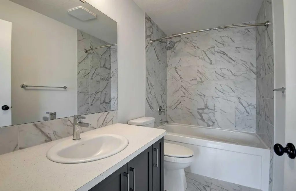 314 Midgrove Link SW Airdrie AB T4B5K8
