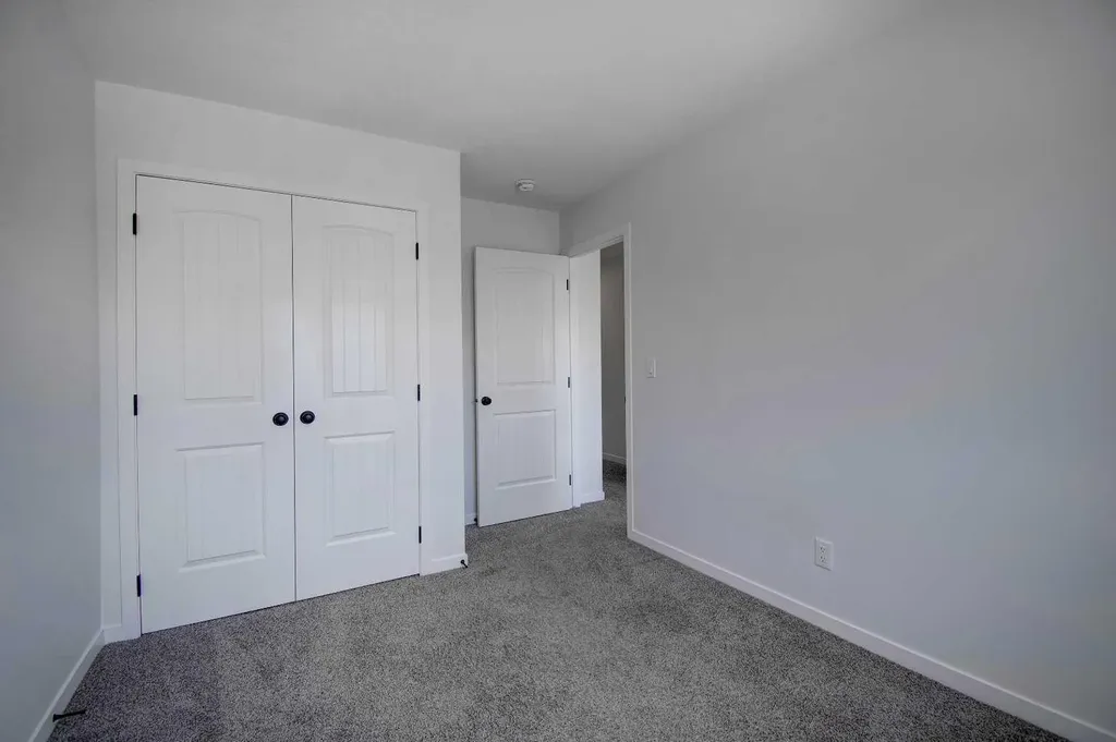 314 Midgrove Link SW Airdrie AB T4B5K8