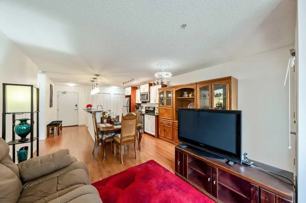 700 Willowbrook Road NW Airdrie AB T4B 0L5