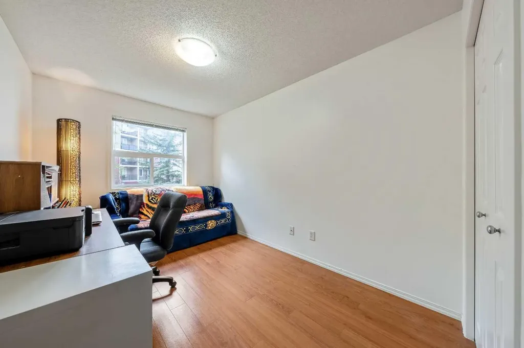 700 Willowbrook Road NW Airdrie AB T4B 0L5