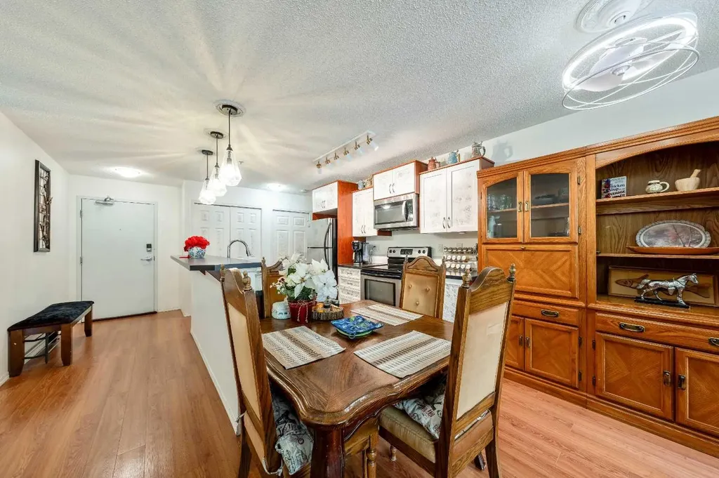 700 Willowbrook Road NW Airdrie AB T4B 0L5