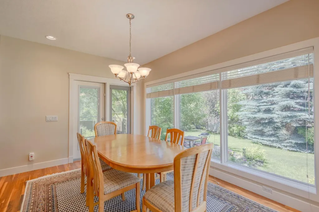 11 Tuscany Glen Green NW Calgary AB T3L2V8