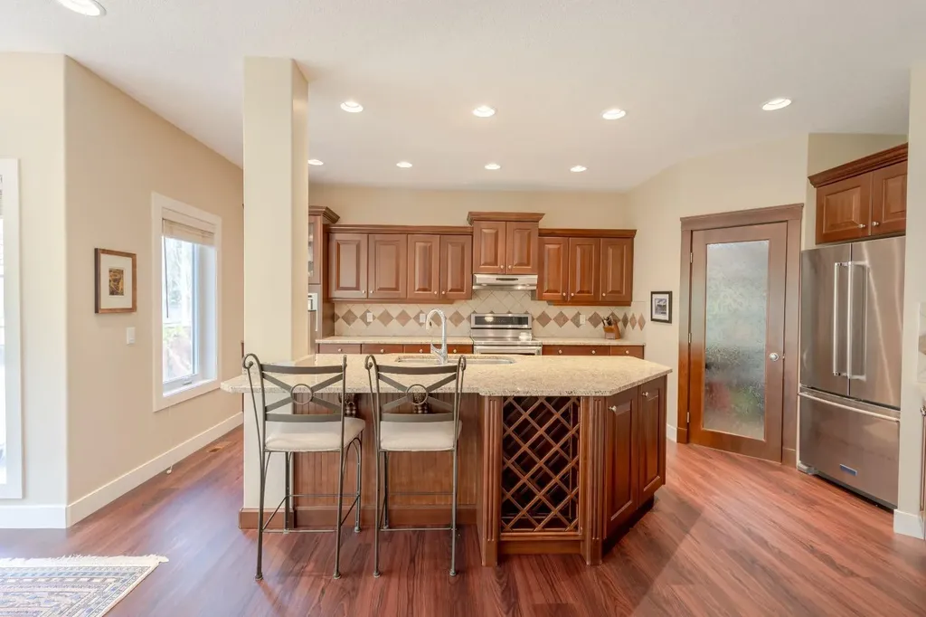 11 Tuscany Glen Green NW Calgary AB T3L2V8