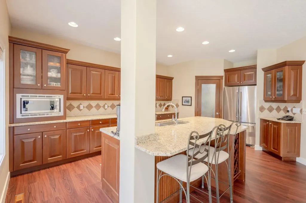 11 Tuscany Glen Green NW Calgary AB T3L2V8