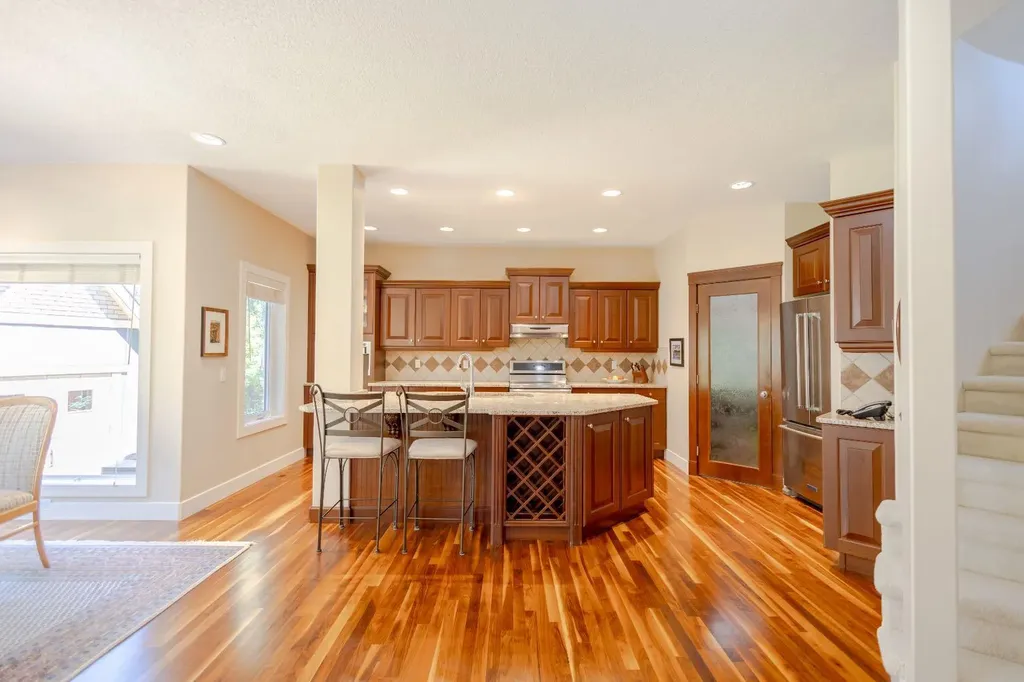 11 Tuscany Glen Green NW Calgary AB T3L2V8