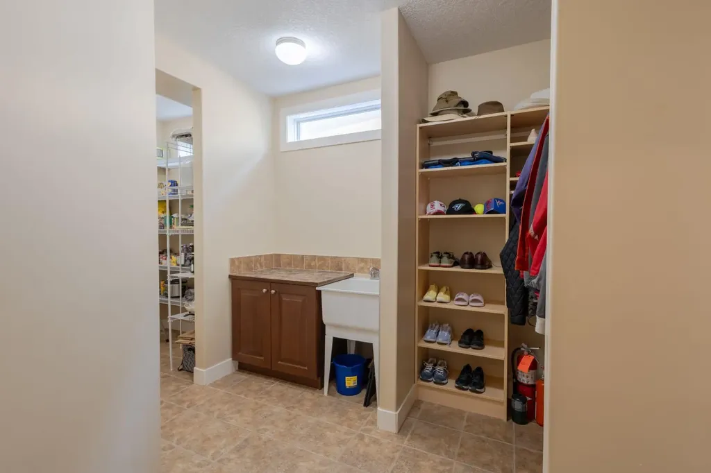 11 Tuscany Glen Green NW Calgary AB T3L2V8