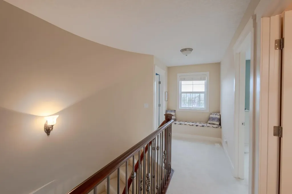11 Tuscany Glen Green NW Calgary AB T3L2V8
