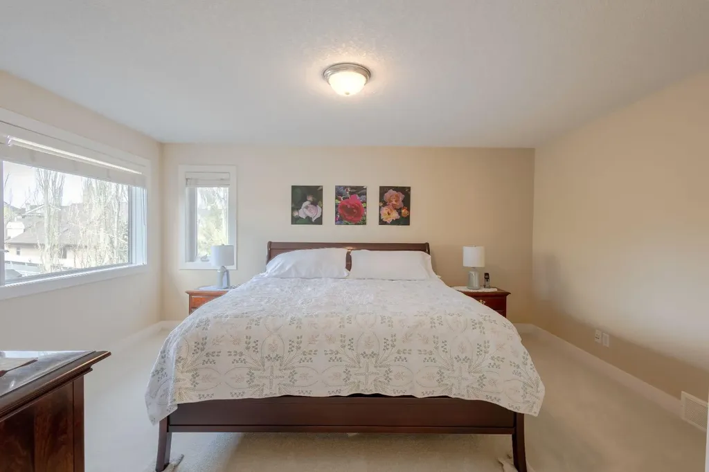 11 Tuscany Glen Green NW Calgary AB T3L2V8
