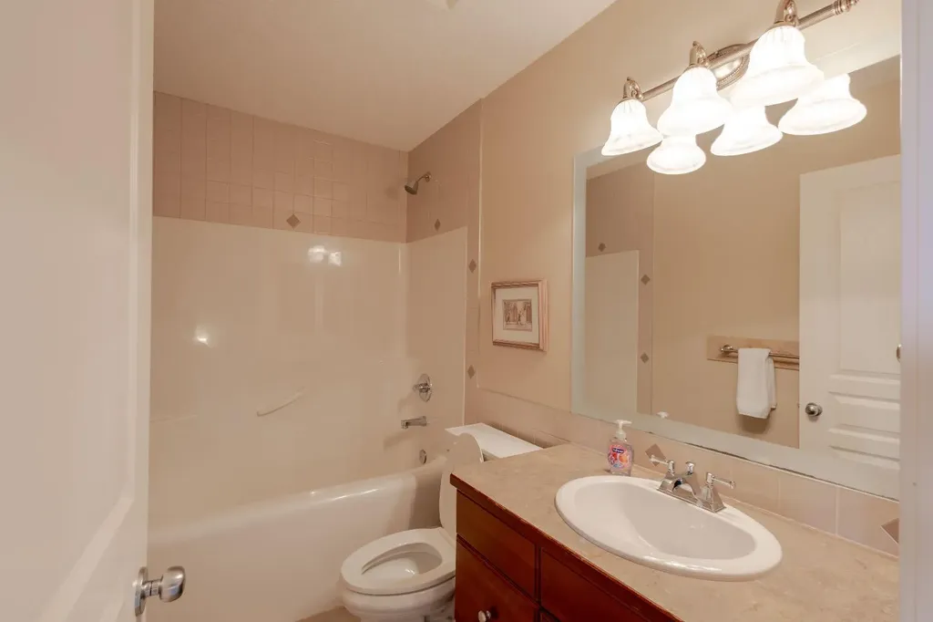 11 Tuscany Glen Green NW Calgary AB T3L2V8