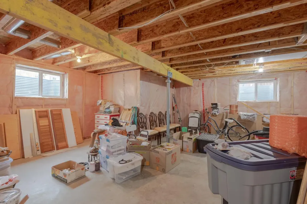 11 Tuscany Glen Green NW Calgary AB T3L2V8