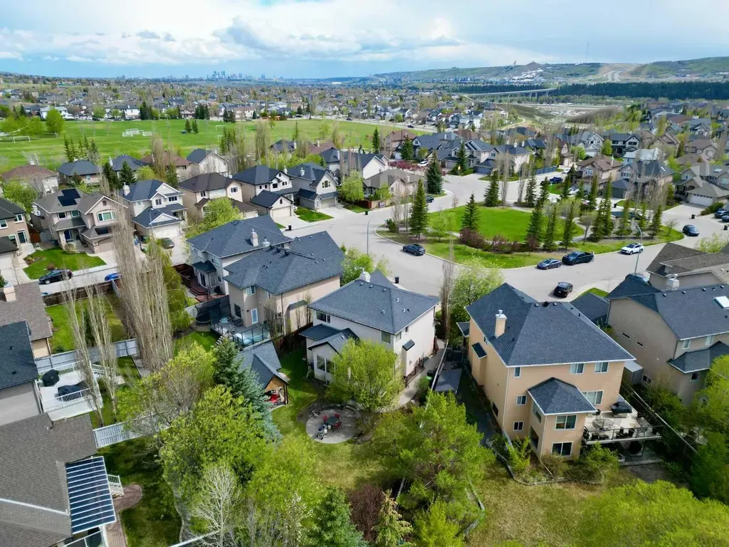11 Tuscany Glen Green NW Calgary AB T3L2V8