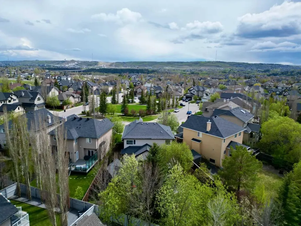 11 Tuscany Glen Green NW Calgary AB T3L2V8