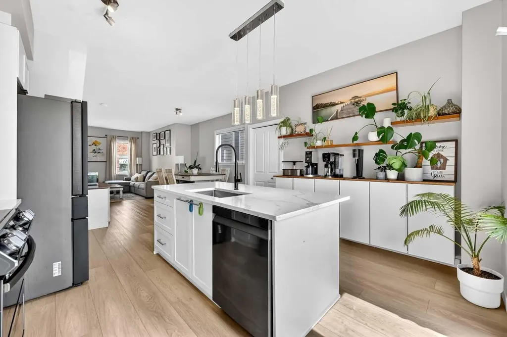 349 Silverado Common SW Calgary AB T2X0S4