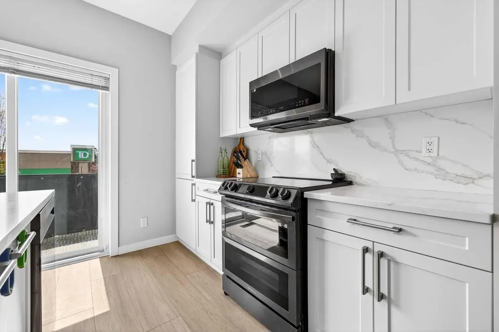 349 Silverado Common SW Calgary AB T2X0S4