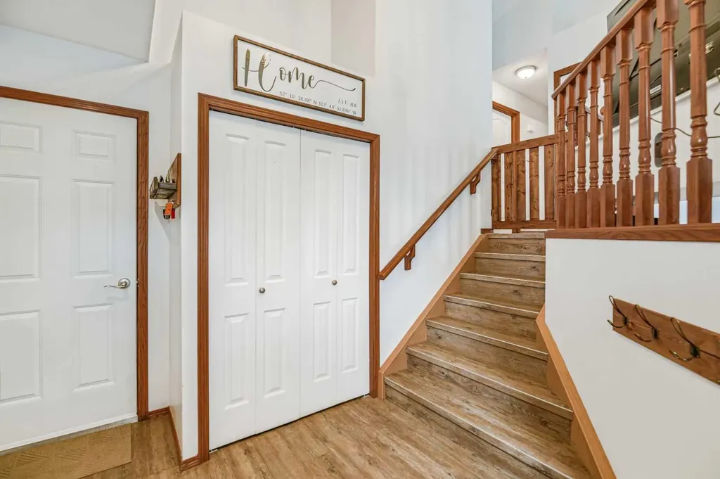 48 Reichley Street Red Deer AB T4P3S3
