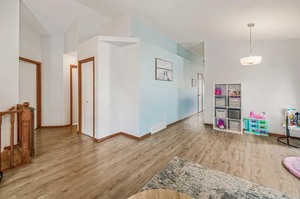 48 Reichley Street Red Deer AB T4P3S3