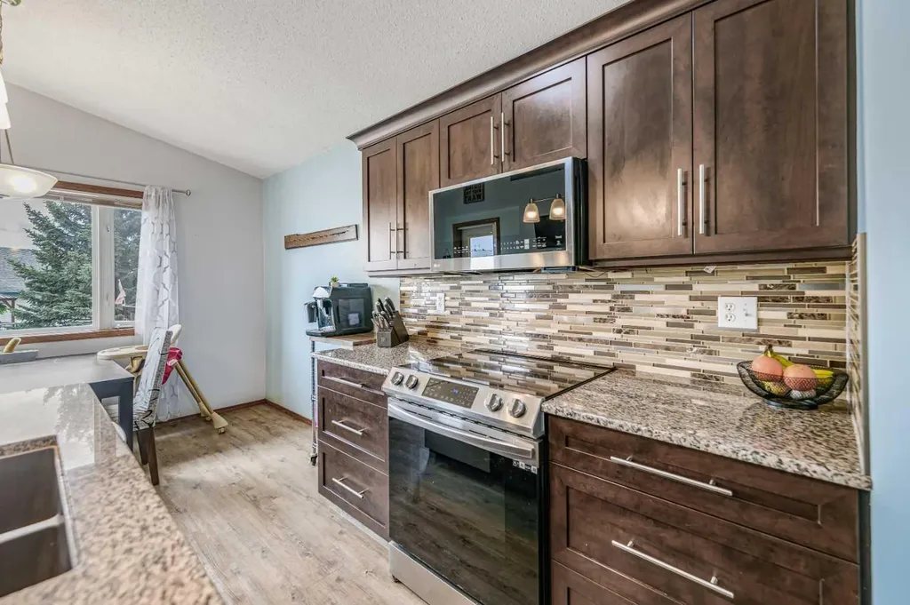 48 Reichley Street Red Deer AB T4P3S3
