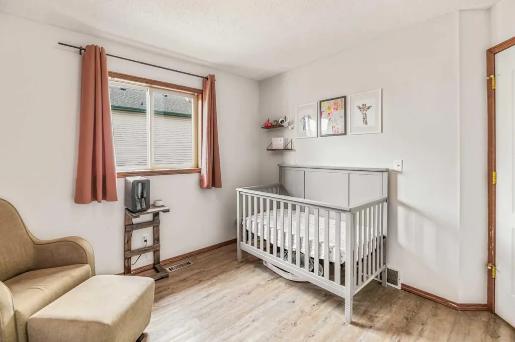 48 Reichley Street Red Deer AB T4P3S3