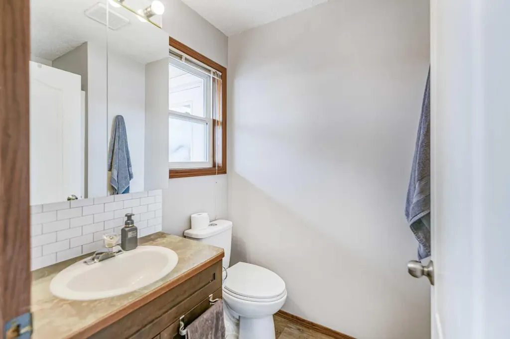 48 Reichley Street Red Deer AB T4P3S3