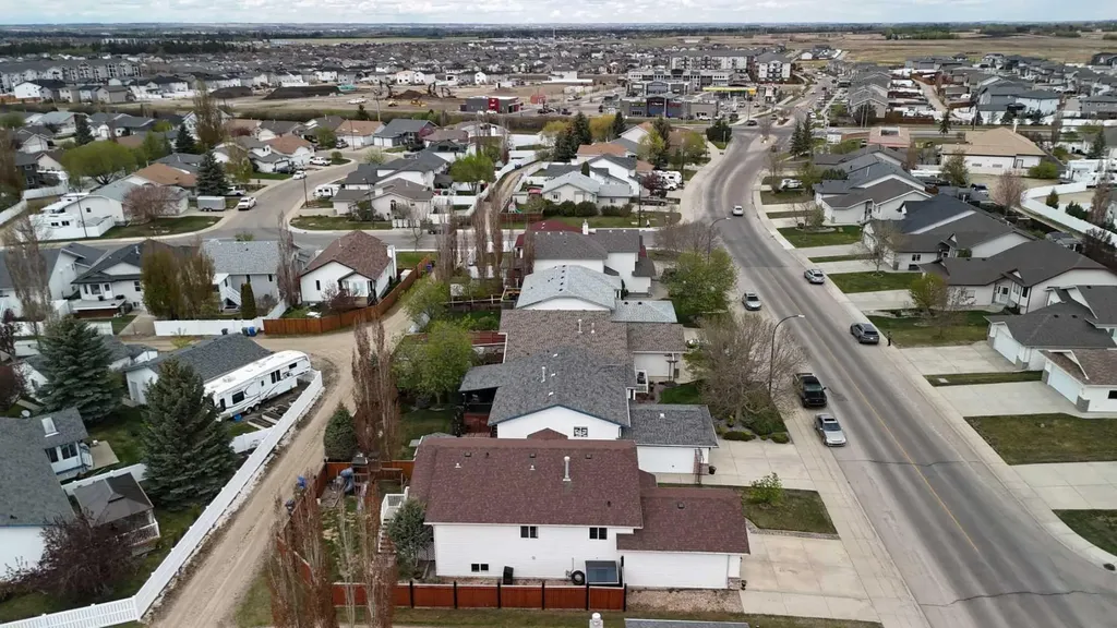 48 Reichley Street Red Deer AB T4P3S3