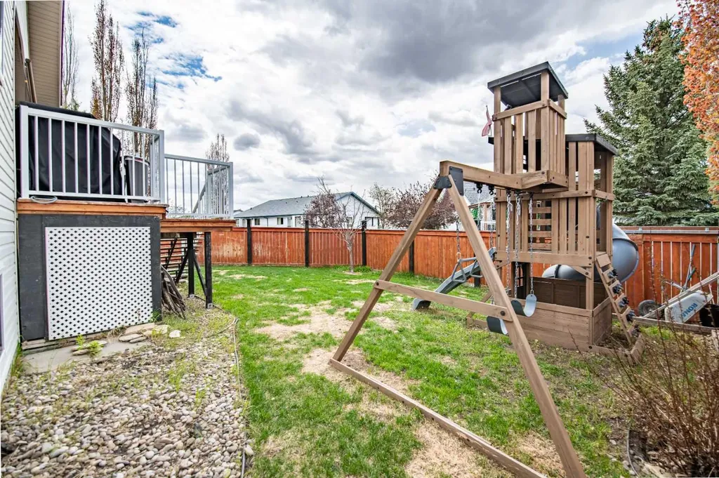 48 Reichley Street Red Deer AB T4P3S3