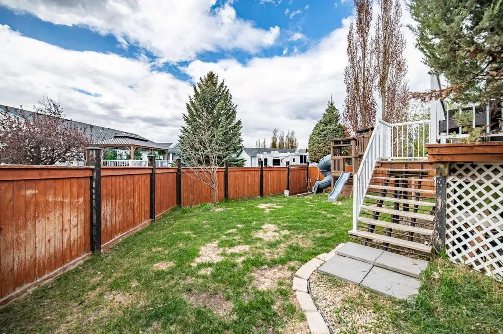 48 Reichley Street Red Deer AB T4P3S3