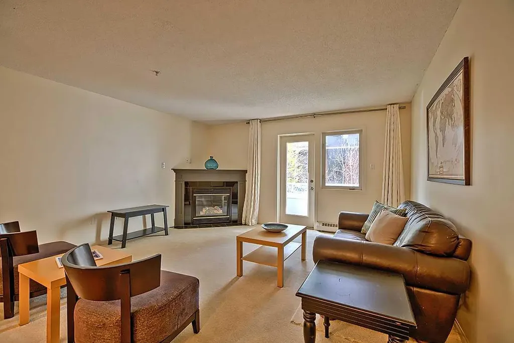 790 Kingsmere Crescent SW Calgary AB T2V 2G9