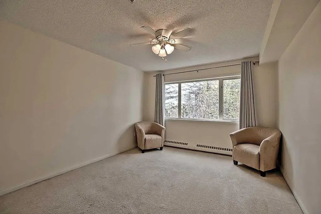 790 Kingsmere Crescent SW Calgary AB T2V 2G9