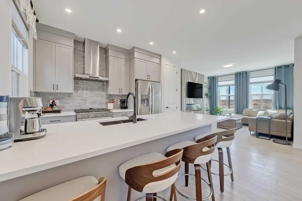 164 Setonstone Manor SE Calgary AB T3M 3V7