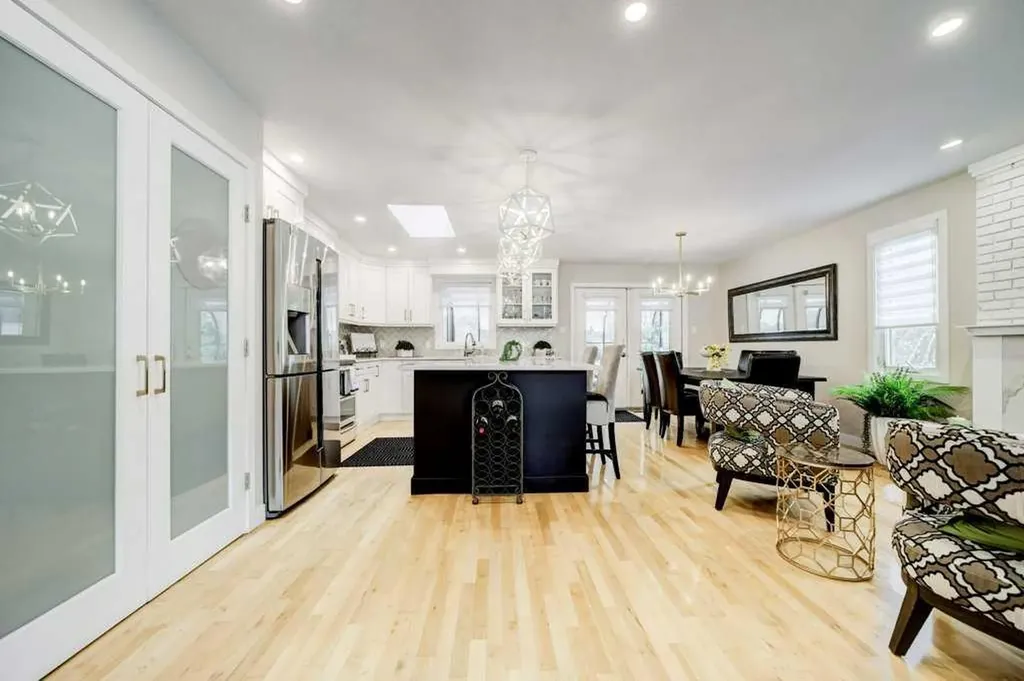 2841 6 Avenue S Lethbridge AB T1J 1E6
