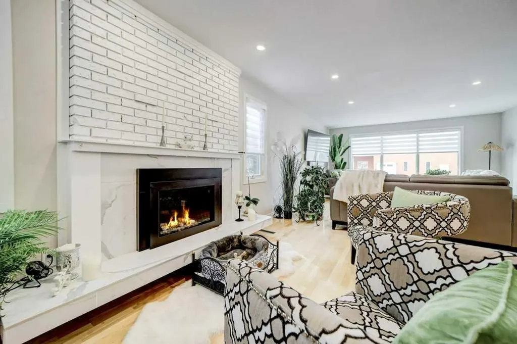 2841 6 Avenue S Lethbridge AB T1J 1E6