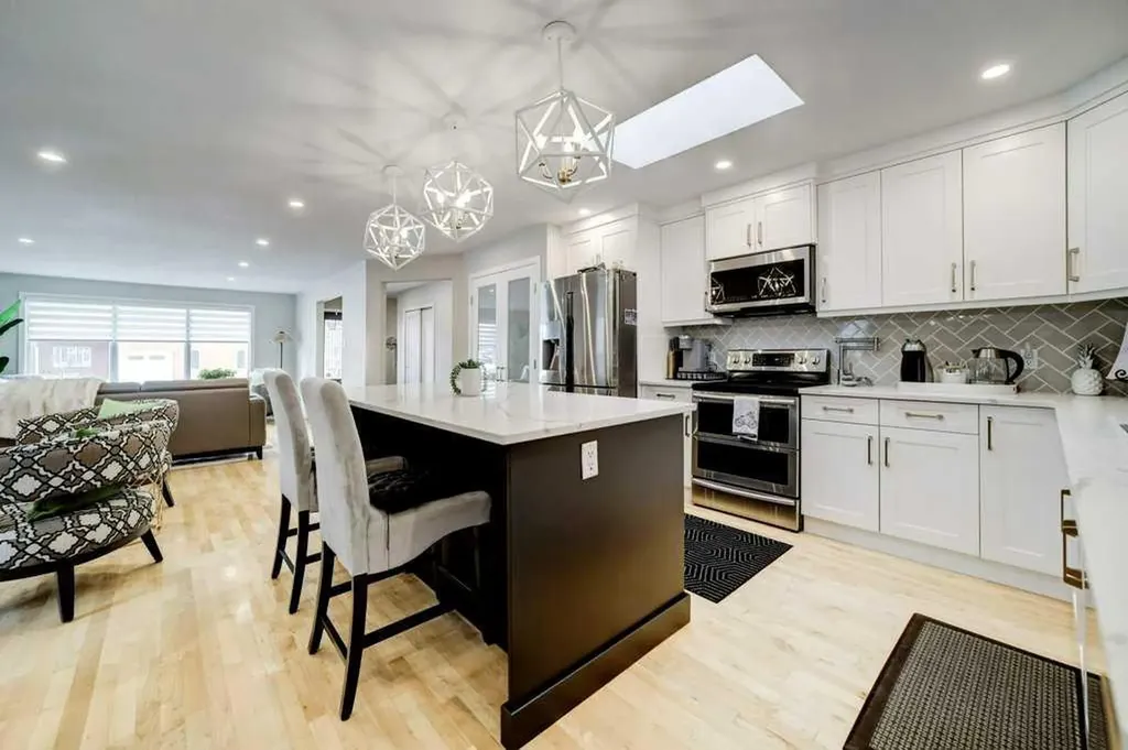 2841 6 Avenue S Lethbridge AB T1J 1E6