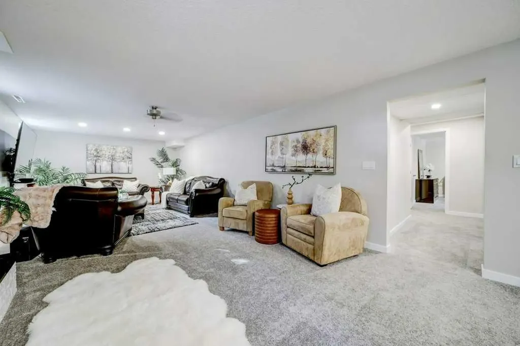 2841 6 Avenue S Lethbridge AB T1J 1E6