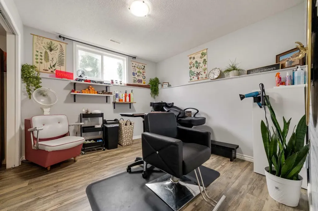 263 Peigan Court W Lethbridge AB T1K 7N3
