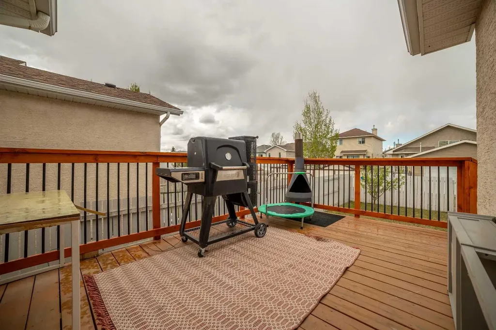 263 Peigan Court W Lethbridge AB T1K 7N3