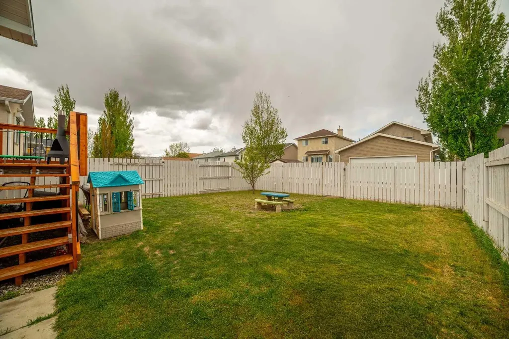 263 Peigan Court W Lethbridge AB T1K 7N3