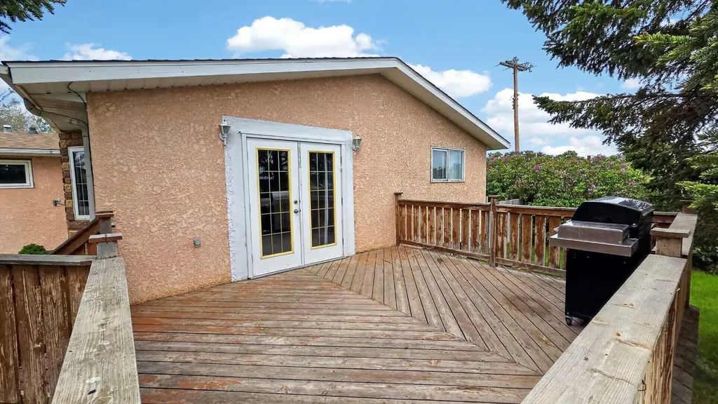 605 2 Street S Grassy Lake AB T0K 0Z0