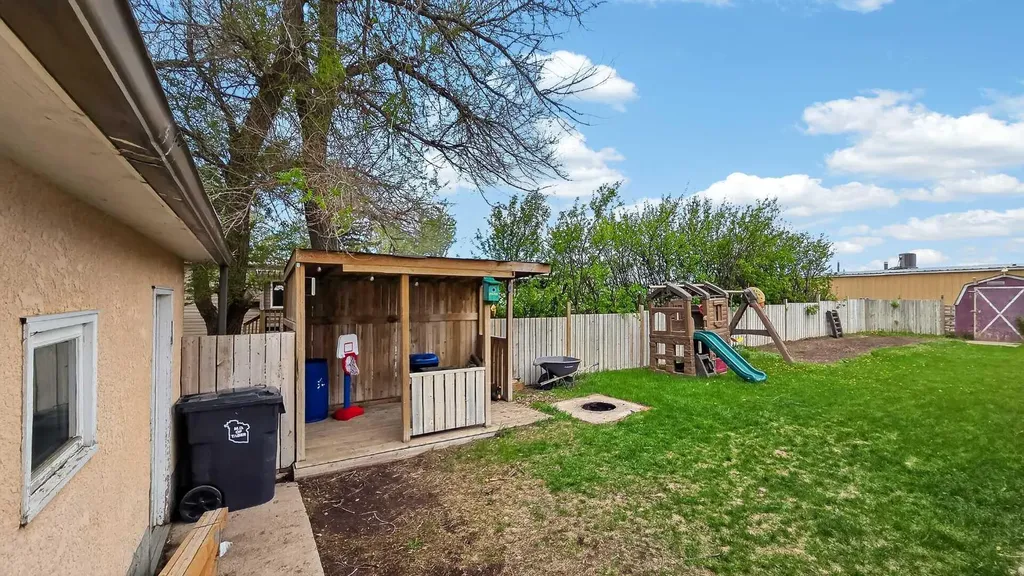 605 2 Street S Grassy Lake AB T0K 0Z0