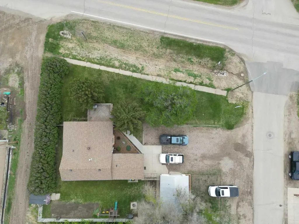 605 2 Street S Grassy Lake AB T0K 0Z0