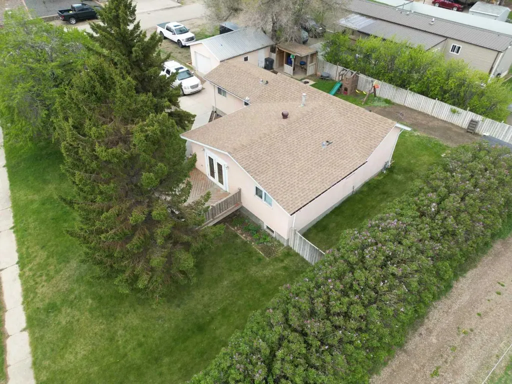 605 2 Street S Grassy Lake AB T0K 0Z0