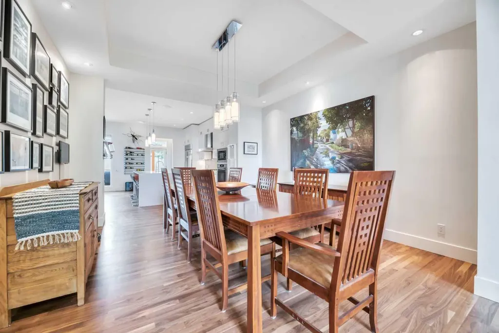 2008 38 Avenue SW Calgary AB T2T 2K4