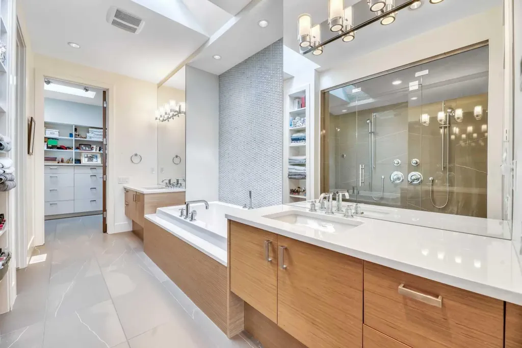 2008 38 Avenue SW Calgary AB T2T 2K4