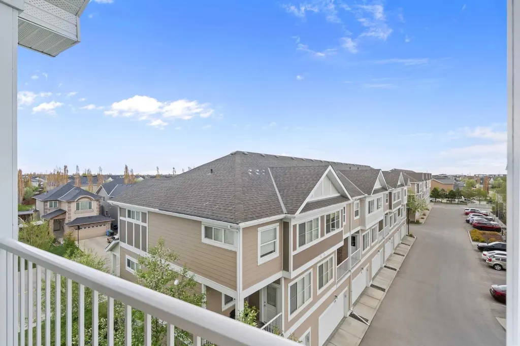 522 Cranford Drive SE Calgary AB T3M 2L7