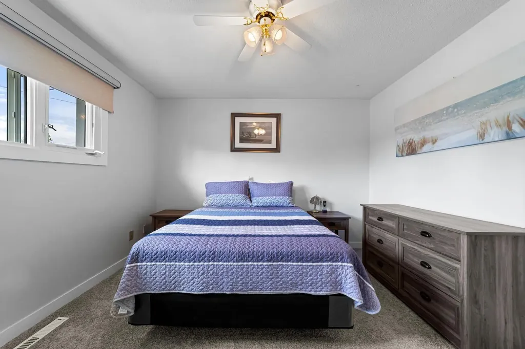 6306 44a Avenue Camrose AB T4V2V7