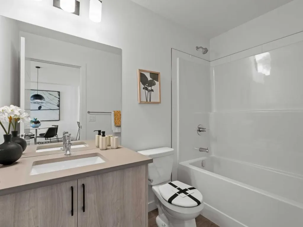 2026 81 Street SW Calgary AB T3H 3V9