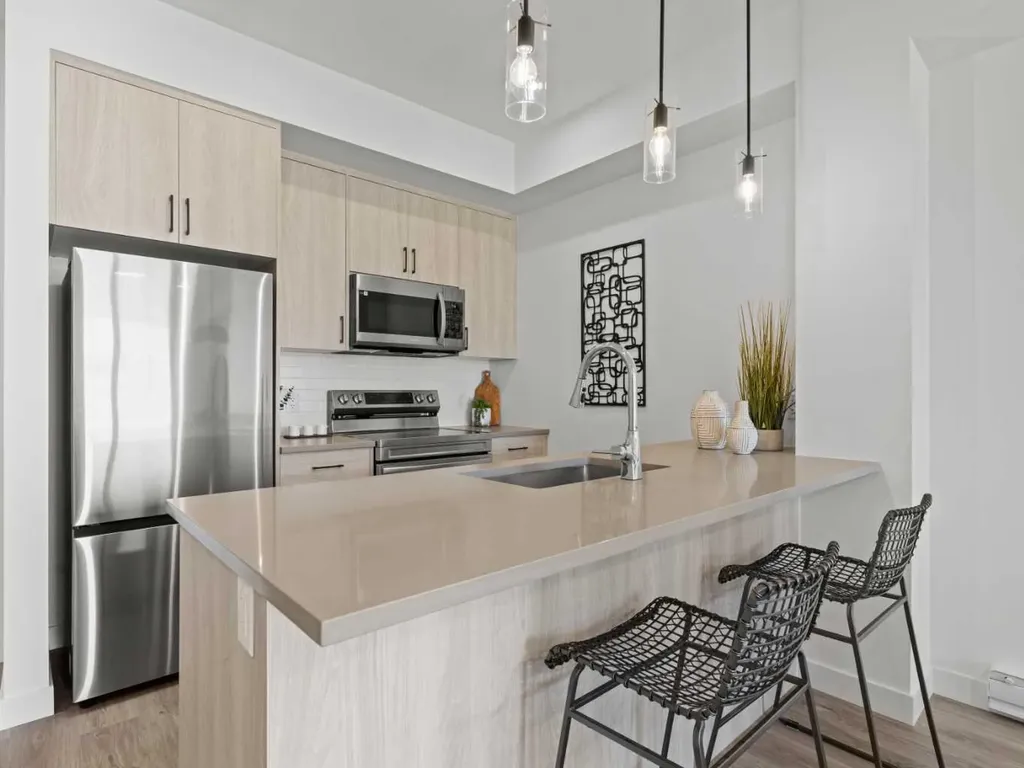 2026 81 Street SW Calgary AB T3H 3V9