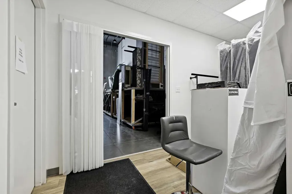 10985 38 Street NE Calgary AB T3N1E7