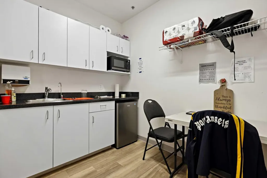 10985 38 Street NE Calgary AB T3N1E7