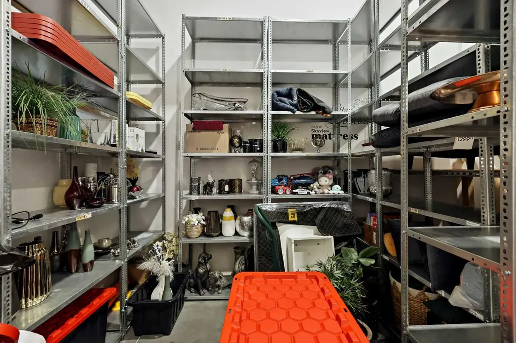10985 38 Street NE Calgary AB T3N1E7