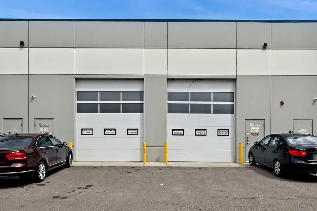10985 38 Street NE Calgary AB T3N1E7